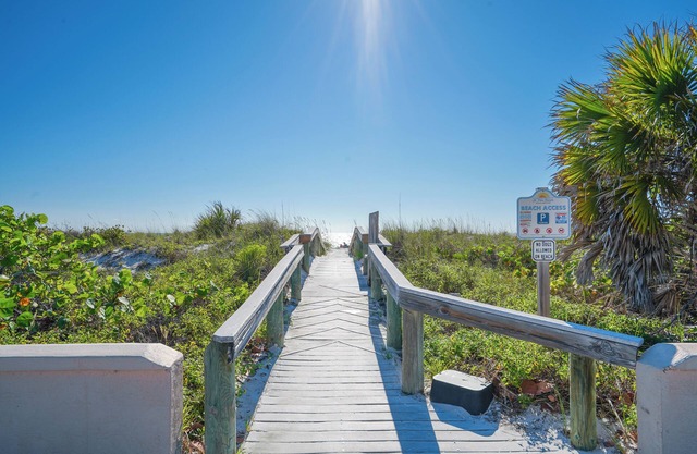 Pass-A-Grille Beach St Pete Beach Condo 1/1 #3