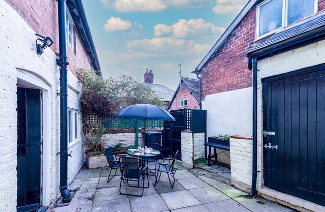 Pass the Keys | Cosy 2 bedroom Victorian Cottage