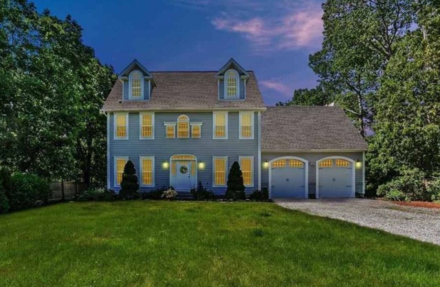 Patchogue River Retreat, 8 minute walk to West Beach