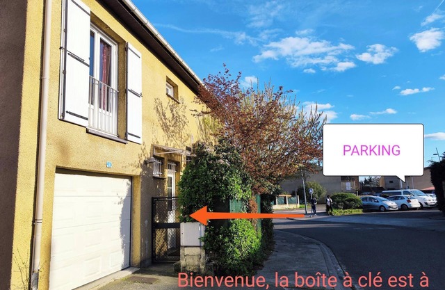 "PATIO GARONNE" 3 bedroom house, sleeps 6, air-conditioned, large terrace