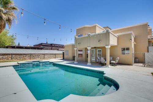 Patio, Pool and Spa Family Retreat in Horizon City!