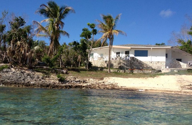 Pau Pau Beach Estate by Eleuthera Vacation Rentals