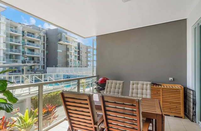Pavilions Apartment 2207 - Palm Beach - Min. 3 Night Stays!