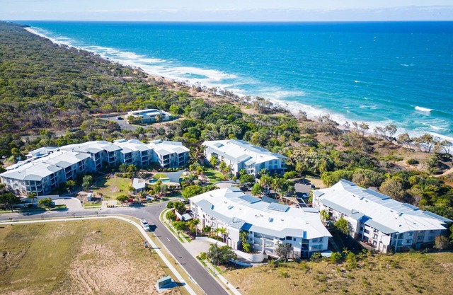 Pavillions 400 beachfront premium 3 bedroom fully air-conditioned apartment in the Pavil