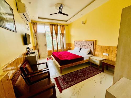 PC Kunj Kasauli hills Homestay Kanda-Gandhol