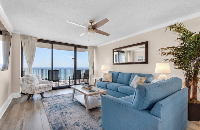 Peaceful 2bd/2ba Beachfront Condo w/Balcony!