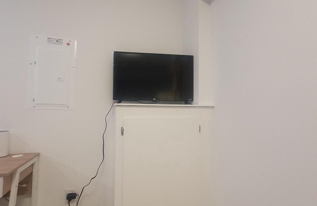 Peaceful 2BR close to transit