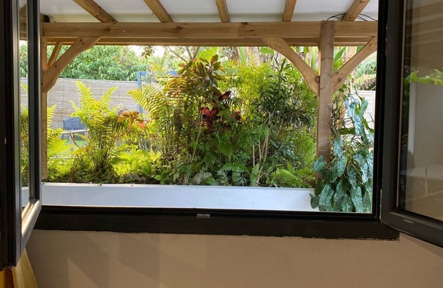 Peaceful 3-bedroom detached house with Netflix air-conditioning and dishwasher