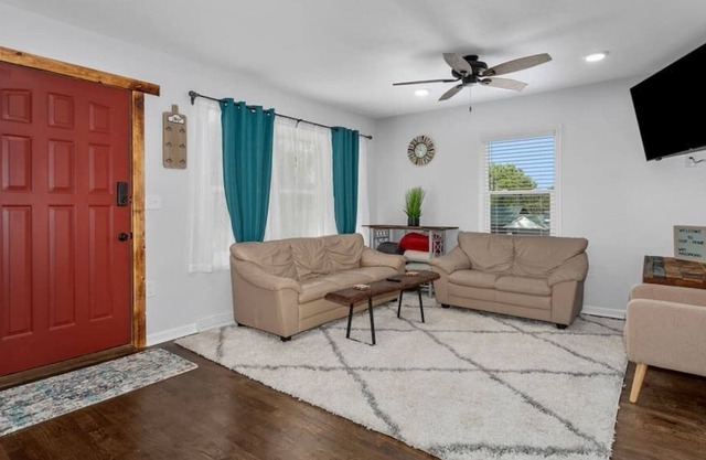 Peaceful 3BR Hidden in Smithville 15 mins to KCI