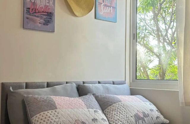 Peaceful Condo with Pool along Tagaytay Road