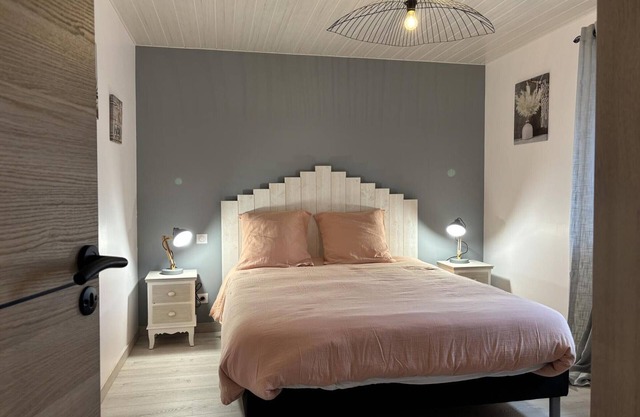 Peaceful cottage for 6 near Vichy & Clermont-Ferrand