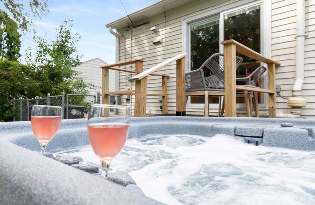 Peaceful Gem! HotTub, Fenced Yard & Near Downtown!