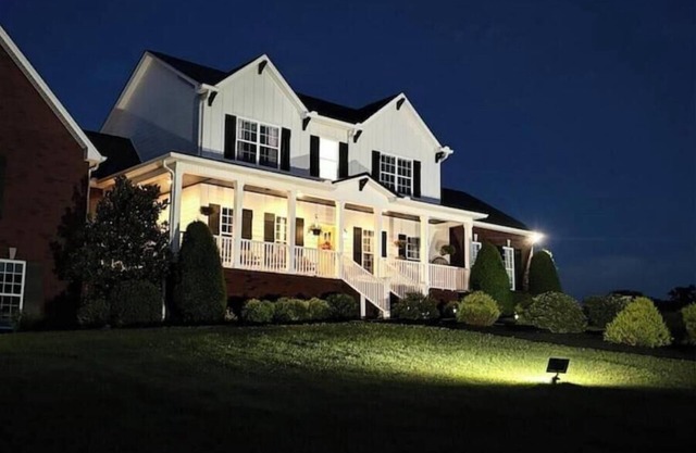 Peaceful Green Acres - Pool, Firepit, Movie Room & Moren25 miles to Nashville