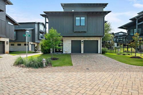 Peaceful Lake Travis Getaway - 3BR Firepit BBQ