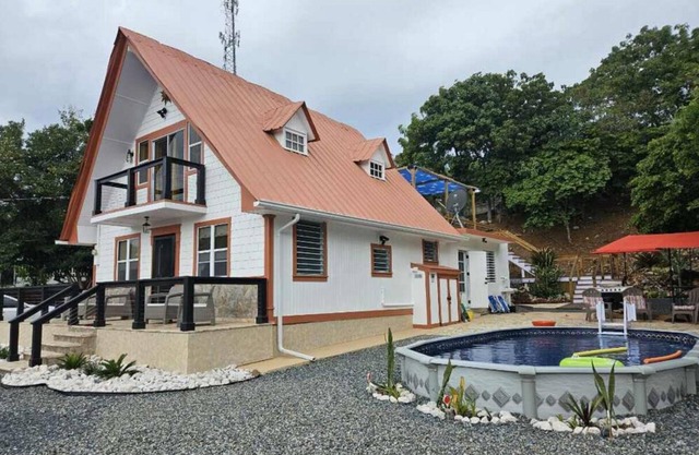 Peaceful Paradise - Remodeled 2 story Chalet on a secluded block. A hidden Gem!