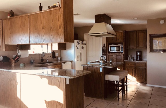 Peaceful Prescott Living With 360 Degree Views, Close To Shopping & Downtown
