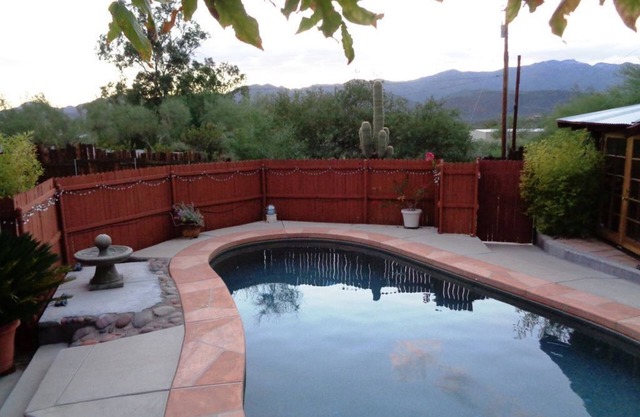 Peaceful Private Retreat with Pool