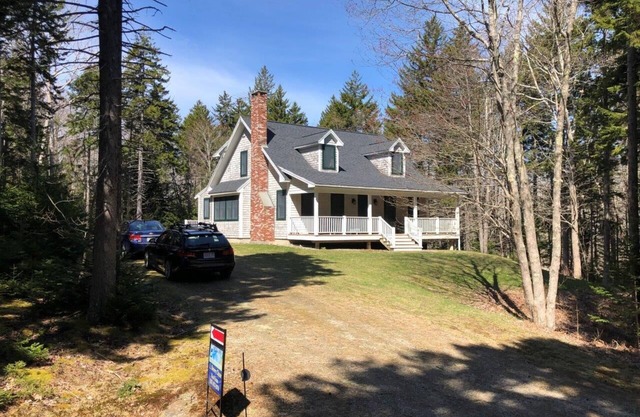 Peaceful Private Wooded House Location Near Ocean