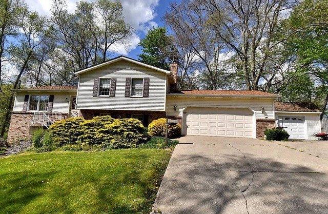 Peaceful rental by the 18th hole—your serene oasis awaits!