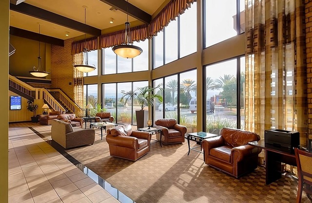 Peaceful Retreat! Comfortable Unit Close to Turtle Bay Exploration Park! Pool!