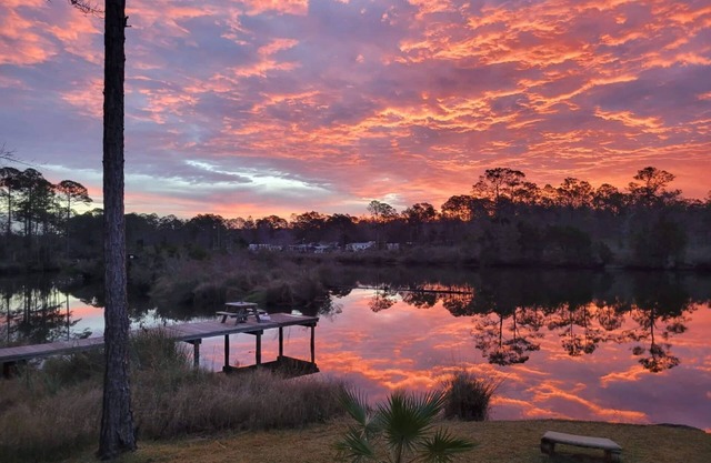 Peaceful !Waterfront Haven,Near beach/Pier/Kayak/Fishing/Crabbing/CLEAN!