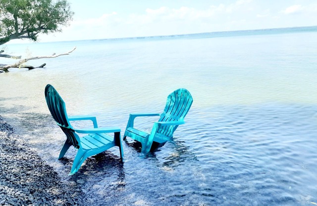 Pebbles Beach Resort - Swan cottage