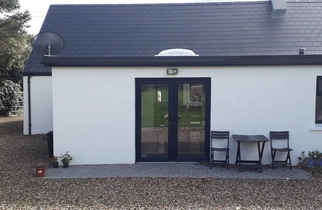Peg and Barrys Cottage near Fenit