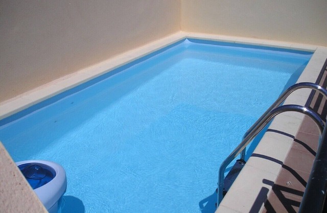 Penthouse with roof terrace, private pool, Air con, Free WI-FI, 400m from beach