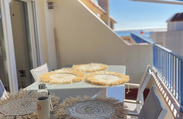 PENTHOUSE WITH TERRACE 50M FROM THE BEACH