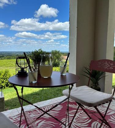Perché aux milieux des vignes