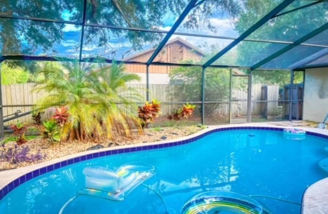 Perfect 4-Bedroom in a prime location!