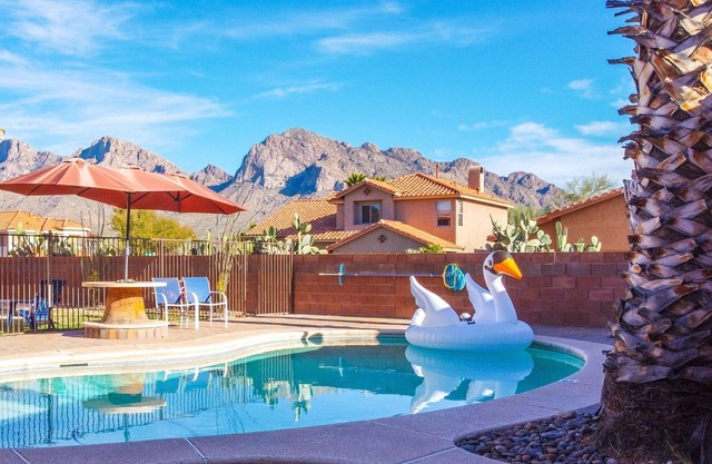 Perfect Escape with Epic Views 4 Bed 3 Bath