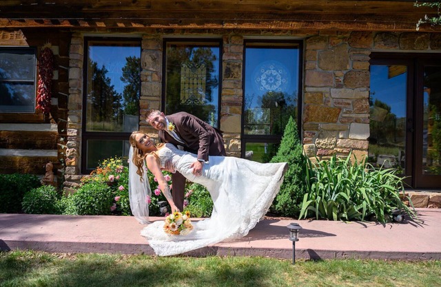 Perfect Family Getaway! Serene Views Hot Tub Dogs/Horses OK Close to All