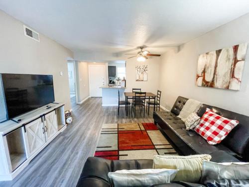 Perfect for Group with 2BR, 2BA and Pool