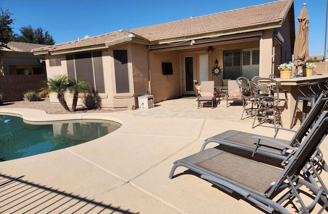 Perfect Golf Course Getaway with Pool