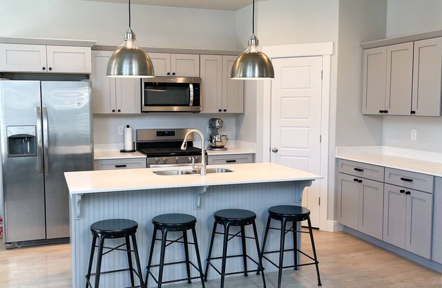 PERFECT location 3BD3BA Lehi-28+ day stays