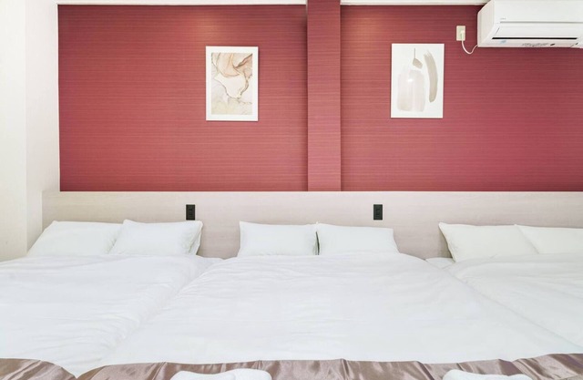 Perfect location for sightseeing 8 minutes walk from Namba Station Maximum 10 people IM4 - Ikemune Building 4F/Osaka Ōsaka