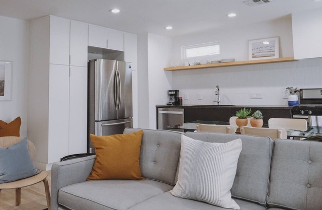 Perfect place with easy access to South Congress!