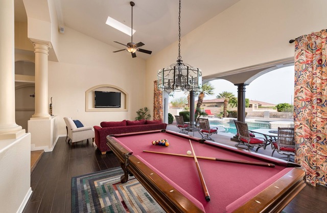 Perfect Scottsdale Location in the middle of all the action- Resort Style Home