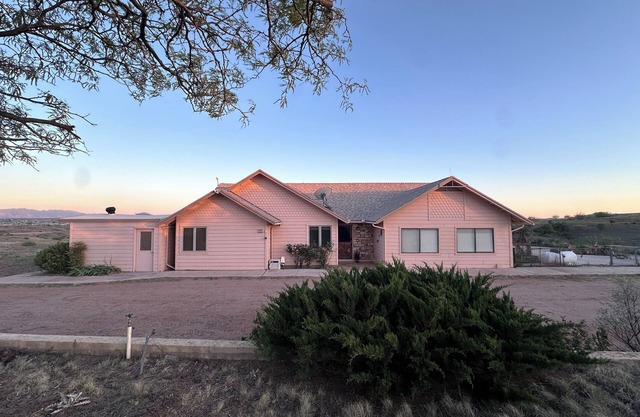 Perfect space to connect with nature and take in spectacular views!n