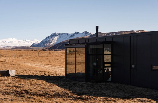 Perfectly located fully serviced villa in south Iceland