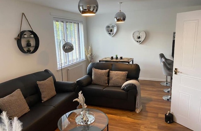 Perfectly situated luxury 2 bedroom apartment
