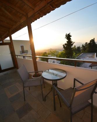 Pergola Apartment I
