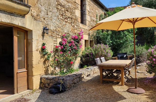 Perigourdine(5-8p) with a see on the Castelnaud' Castel