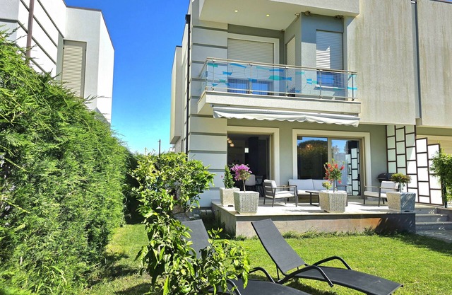 Perla Holiday Homes 276, Lalzit Bay, Albania