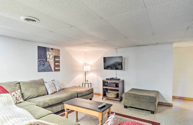 Pet-Friendly Apt w/ Snowmobiling On-Site!