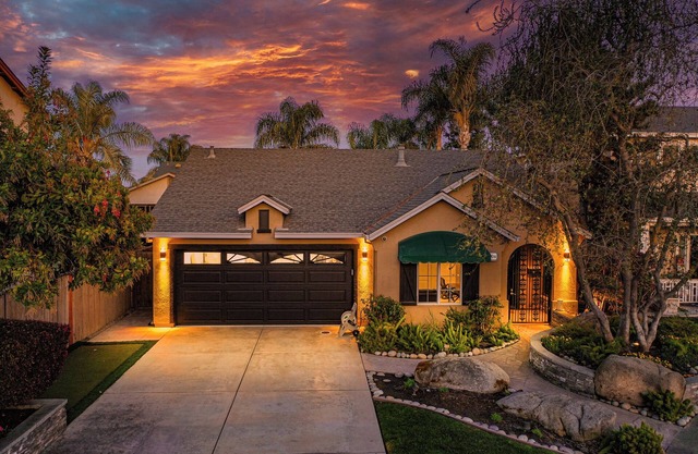 Pet-friendly Casita in Turlock with private pool, spa, and fenced yard.