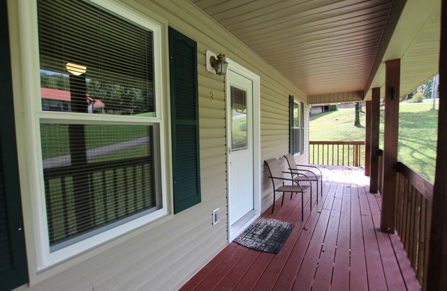 Pet Friendly Condo Overlooking Pool And Tennis Court.