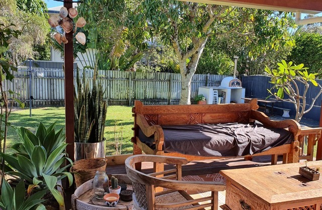 Pet friendly, family home close to beach and shops