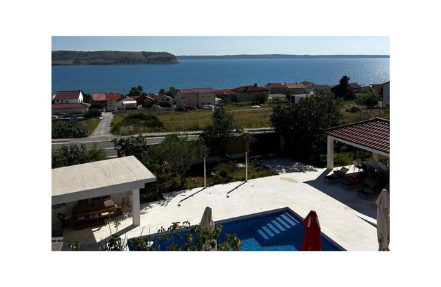 Pet friendly home in Razanac